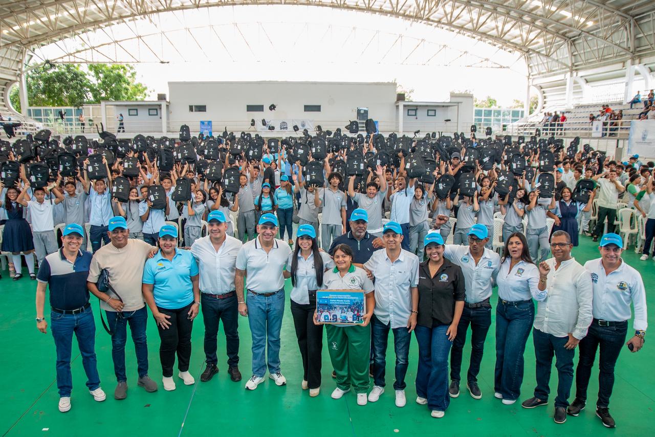 “Estamos transformando la educación”: Alcalde Pinedo hizo lanzamiento del programa “Caminos de Sabiduría 2026”