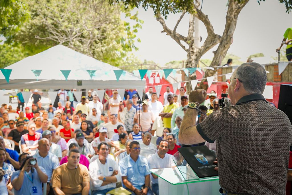 ¡El Parque también se transforma! Alcalde Carlos Pinedo inicia las obras del escenario deportivo Jaime Linero Ladino