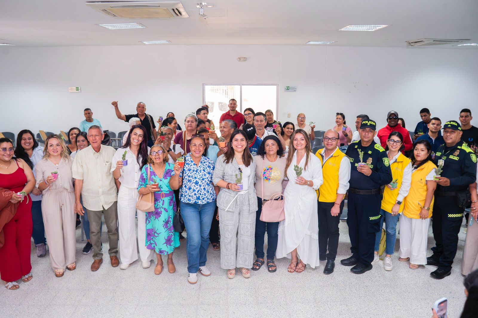 En el Día de las Víctimas, Gobierno de Pinedo avanza en soluciones de vivienda para la población afectada