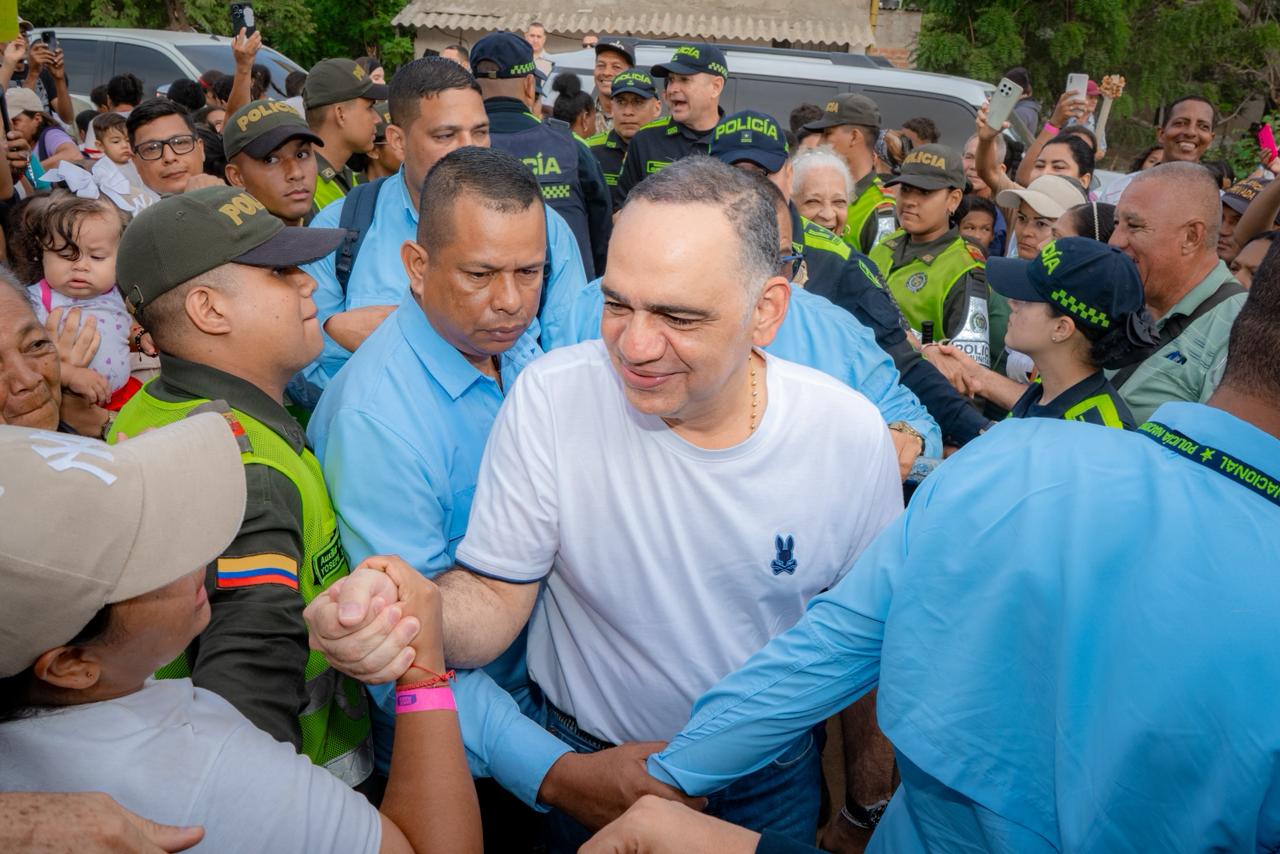 ¡Los Alpes y Timayuí agradecen! Carlos Pinedo Cuello llevó la oferta institucional a las zonas más apartadas