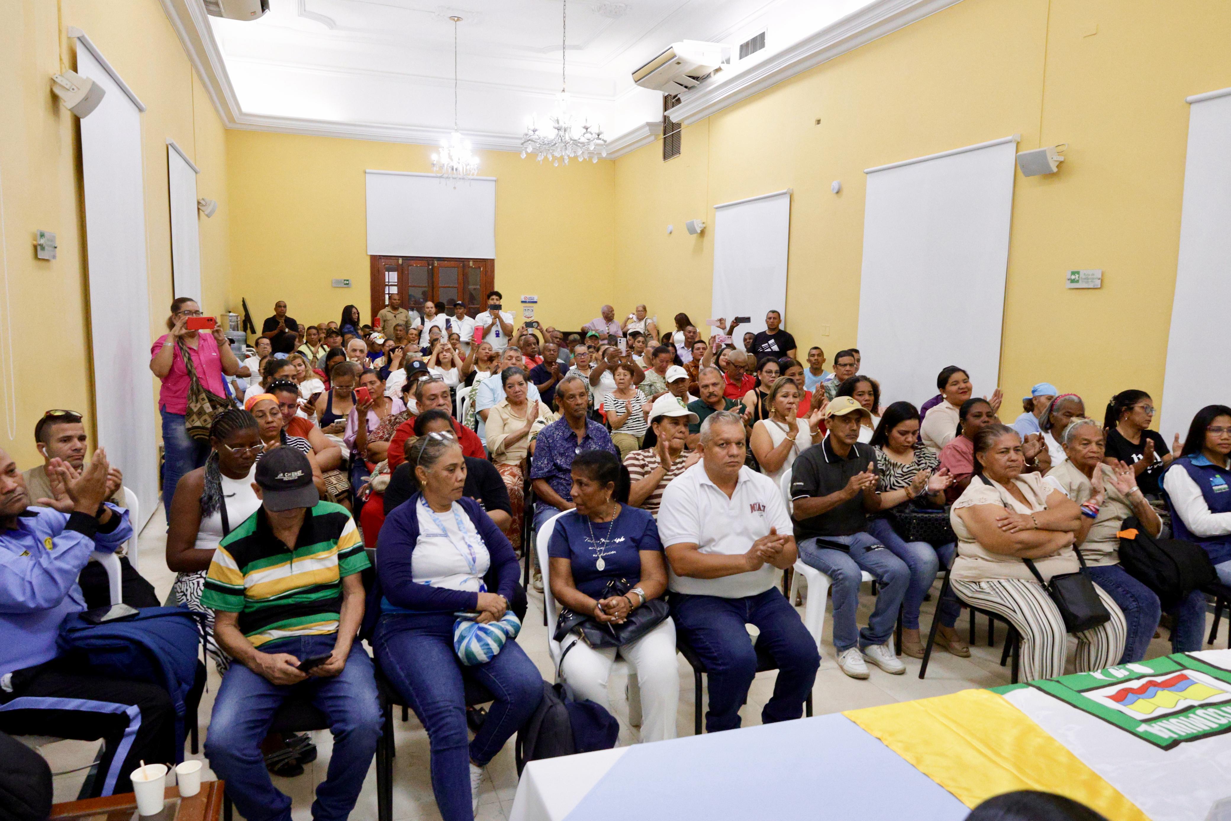 Gobierno de Carlos Pinedo garantiza transparencia y acompañamiento en elecciones de Juntas de Acción Comunal