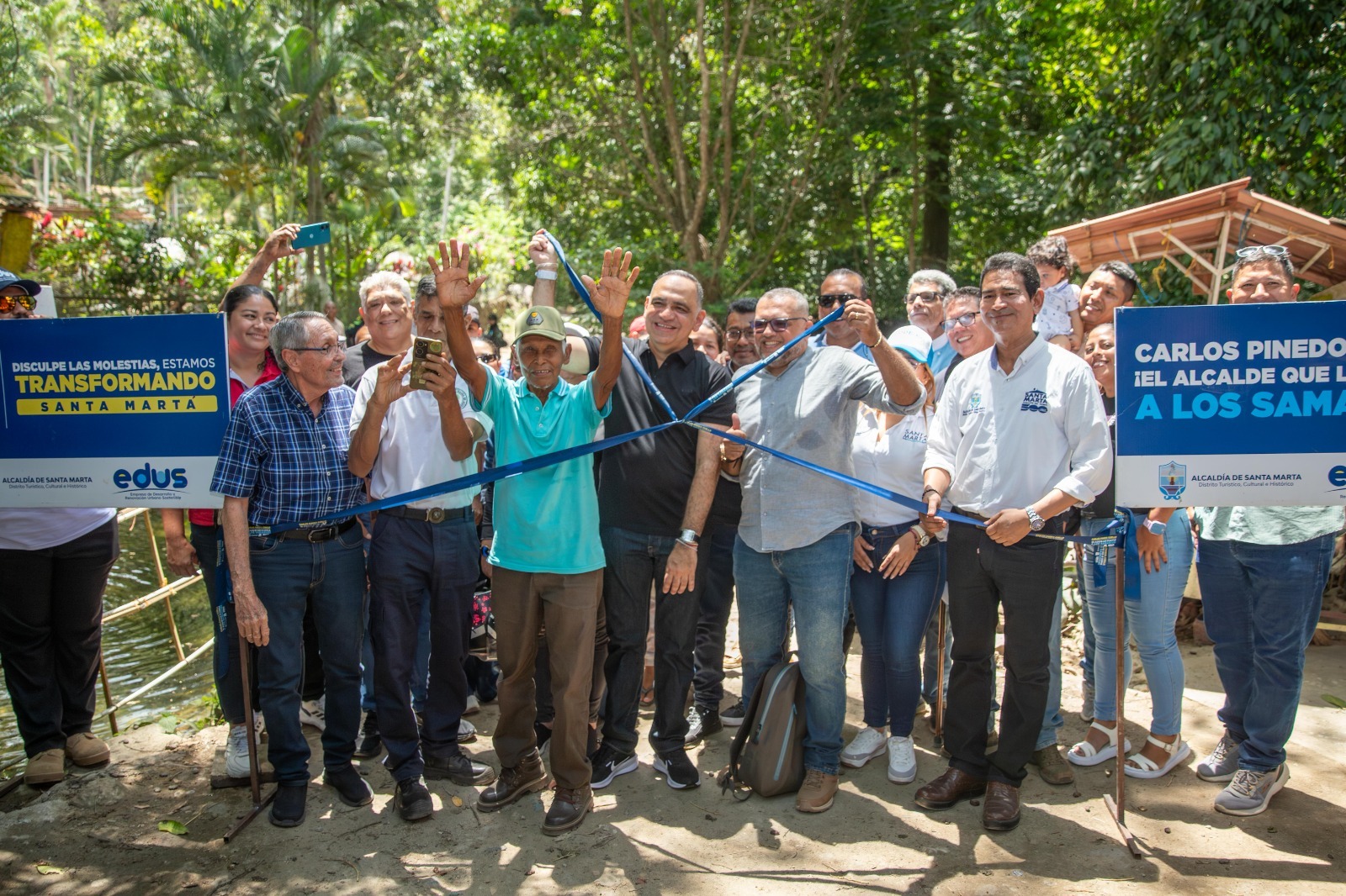 ¡De las promesas a los hechos! Gobierno de Carlos Pinedo inicia mejoramiento de vía en Jamonacal