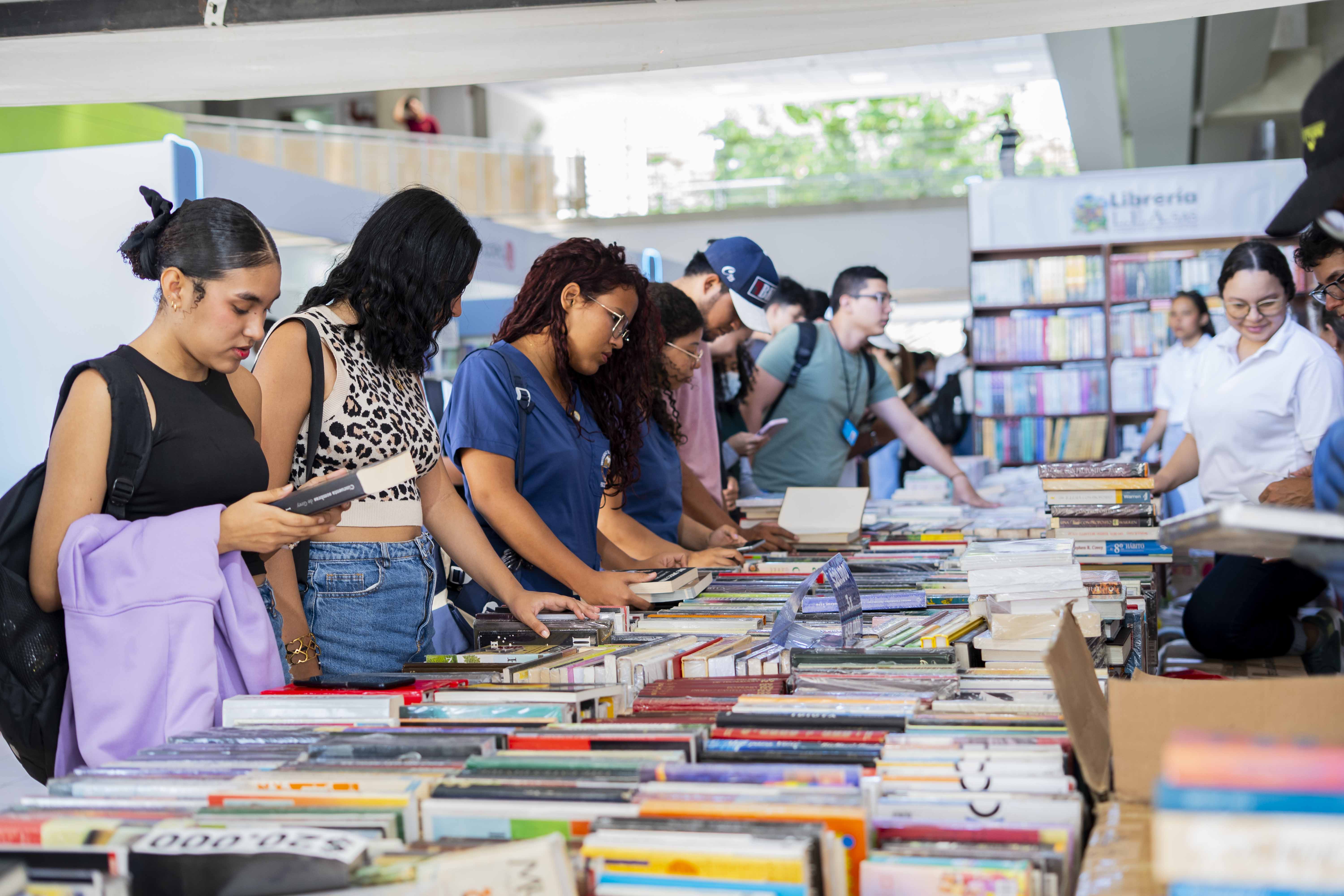 “Estamos agradecidos por participar en la mejor feria del libro del Caribe”: Escritores