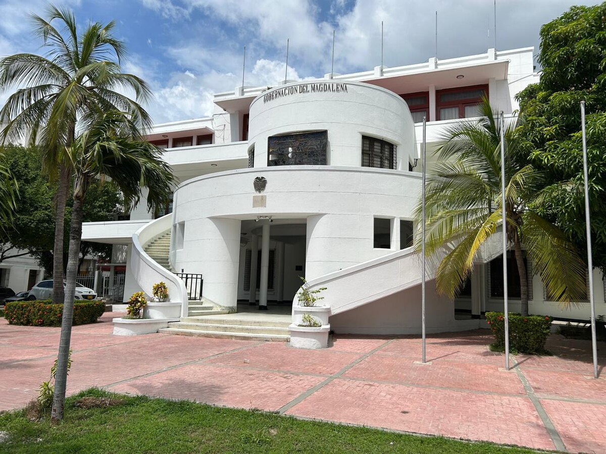 En lÃos con la FiscalÃa se mete la Gobernadora encargada, por invertir dineros públicos en bienes privados, cerca al LÃbano 2.000