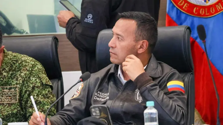 El ministro de Defensa confirmó la captura de dos integrantes de un grupo delincuencial aliado de alias ‘Primo Gay’.