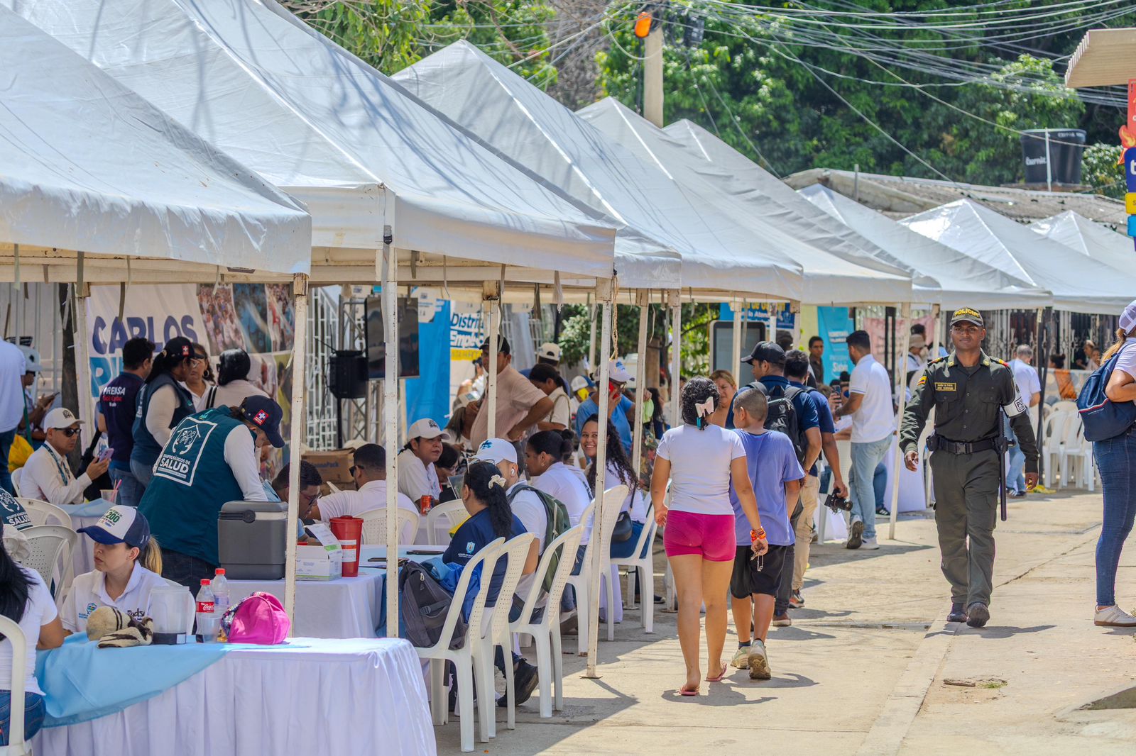 Alcaldía trasladó su oferta institucional al barrio Tayrona de Santa Marta