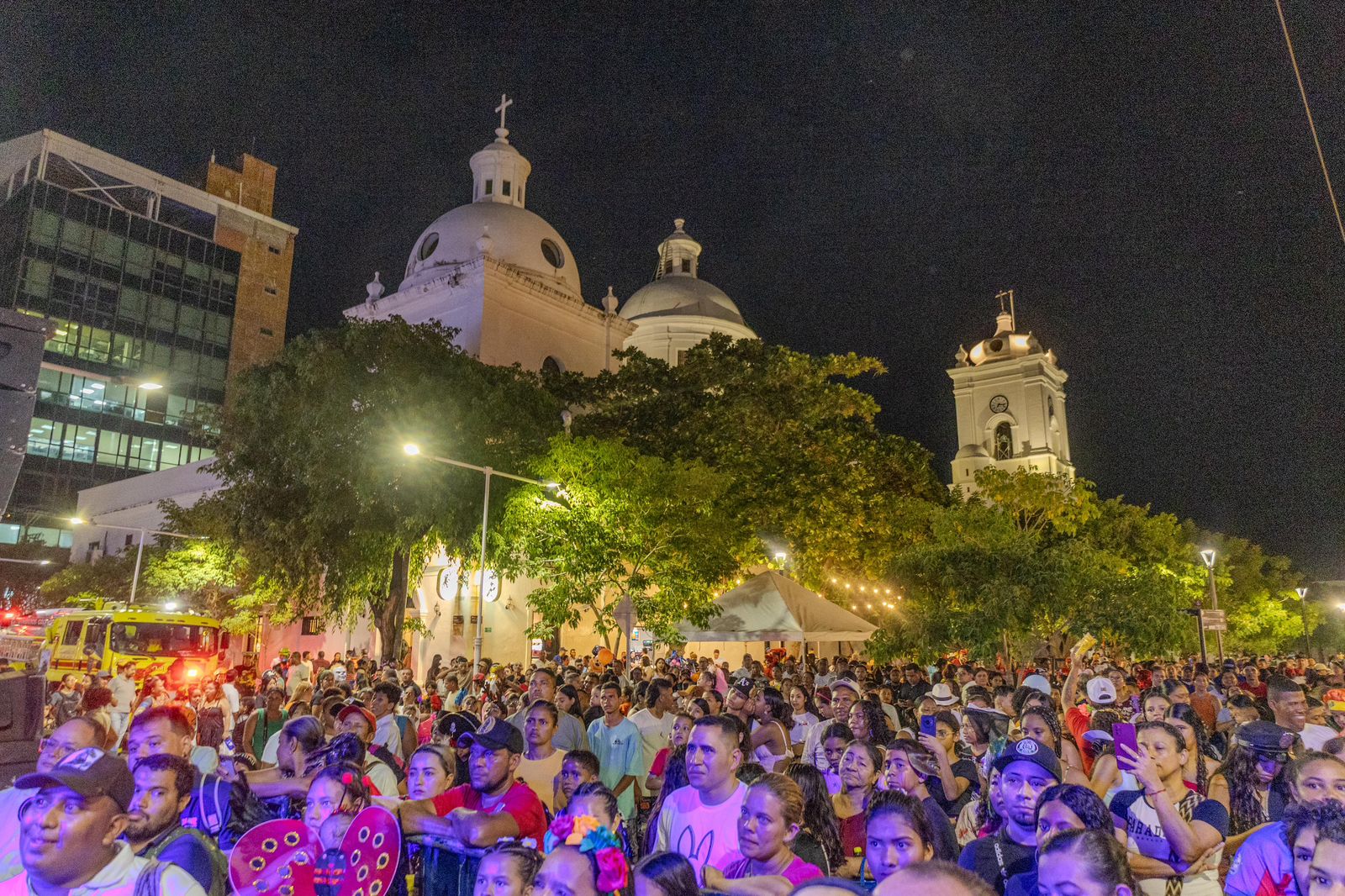 Exitosa fiesta de Halloween:  Más de 30 mil personas acudieron  al Centro Histórico