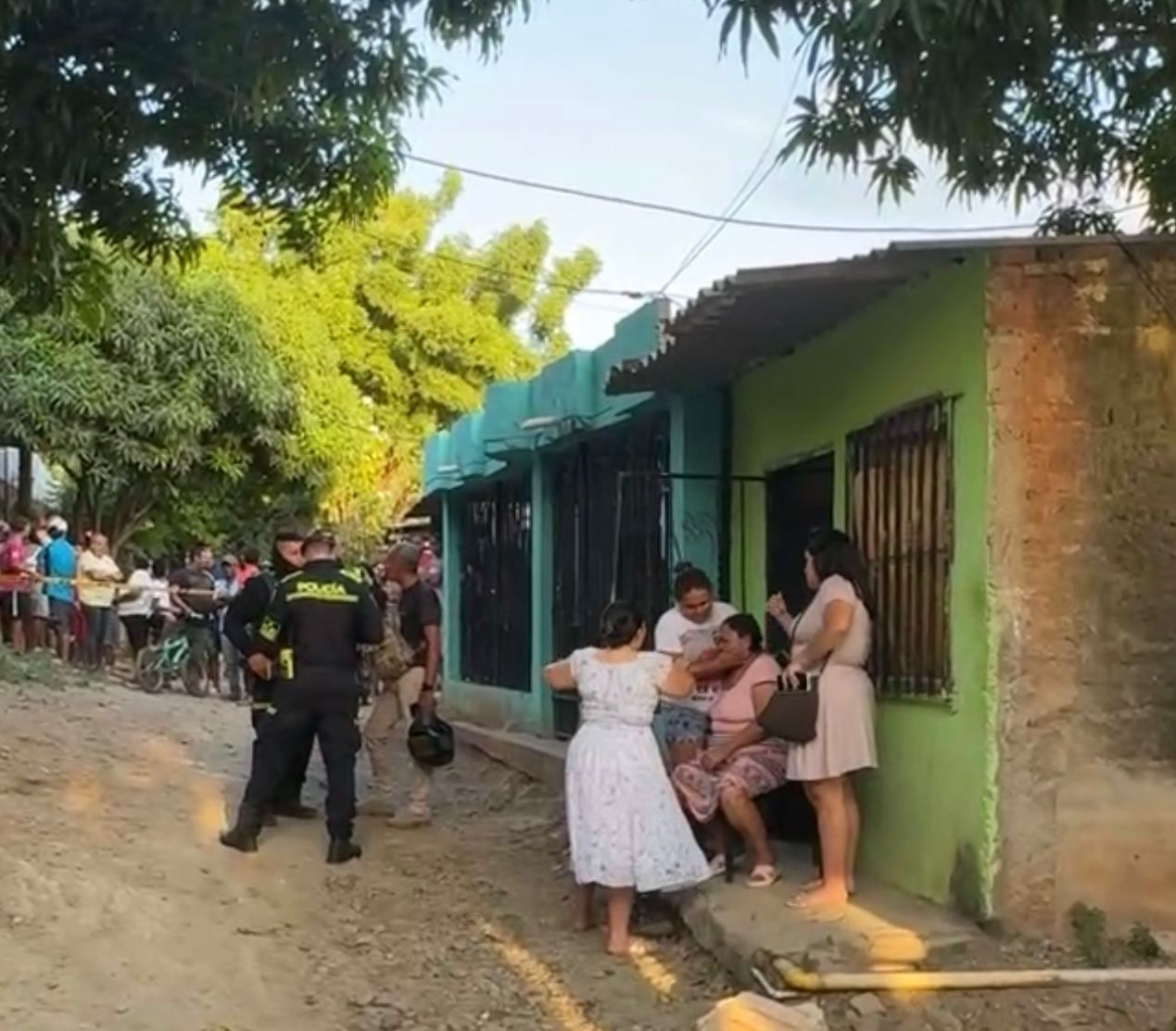 Moto taxista y Tatuador, los dos jóvenes que fueron asesinados dentro de una casa en el barrio Divino Niño 2