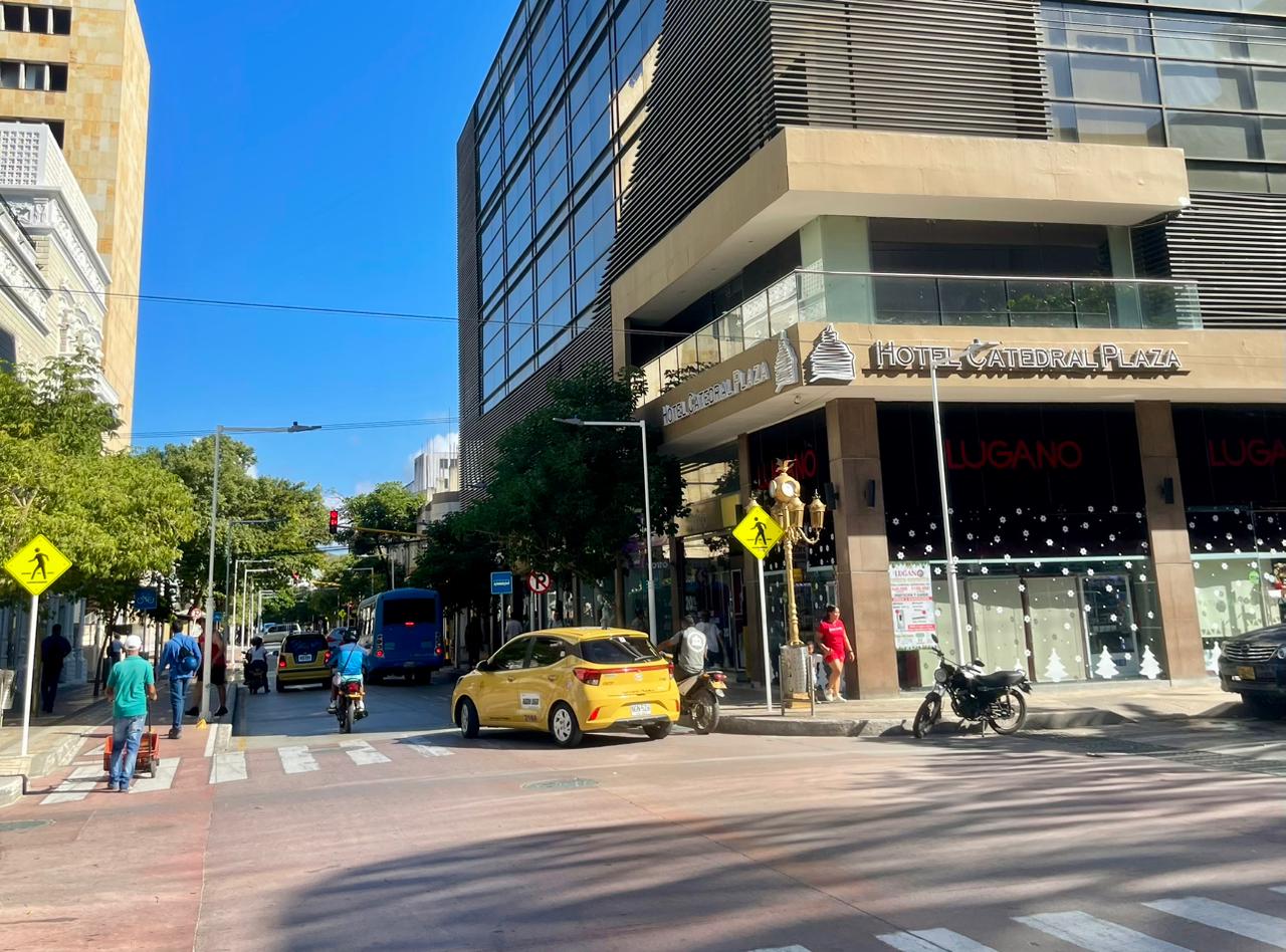 “La Quinta Despierta” abre la temporada comercial de Velitas, Navidad y Fin de Año