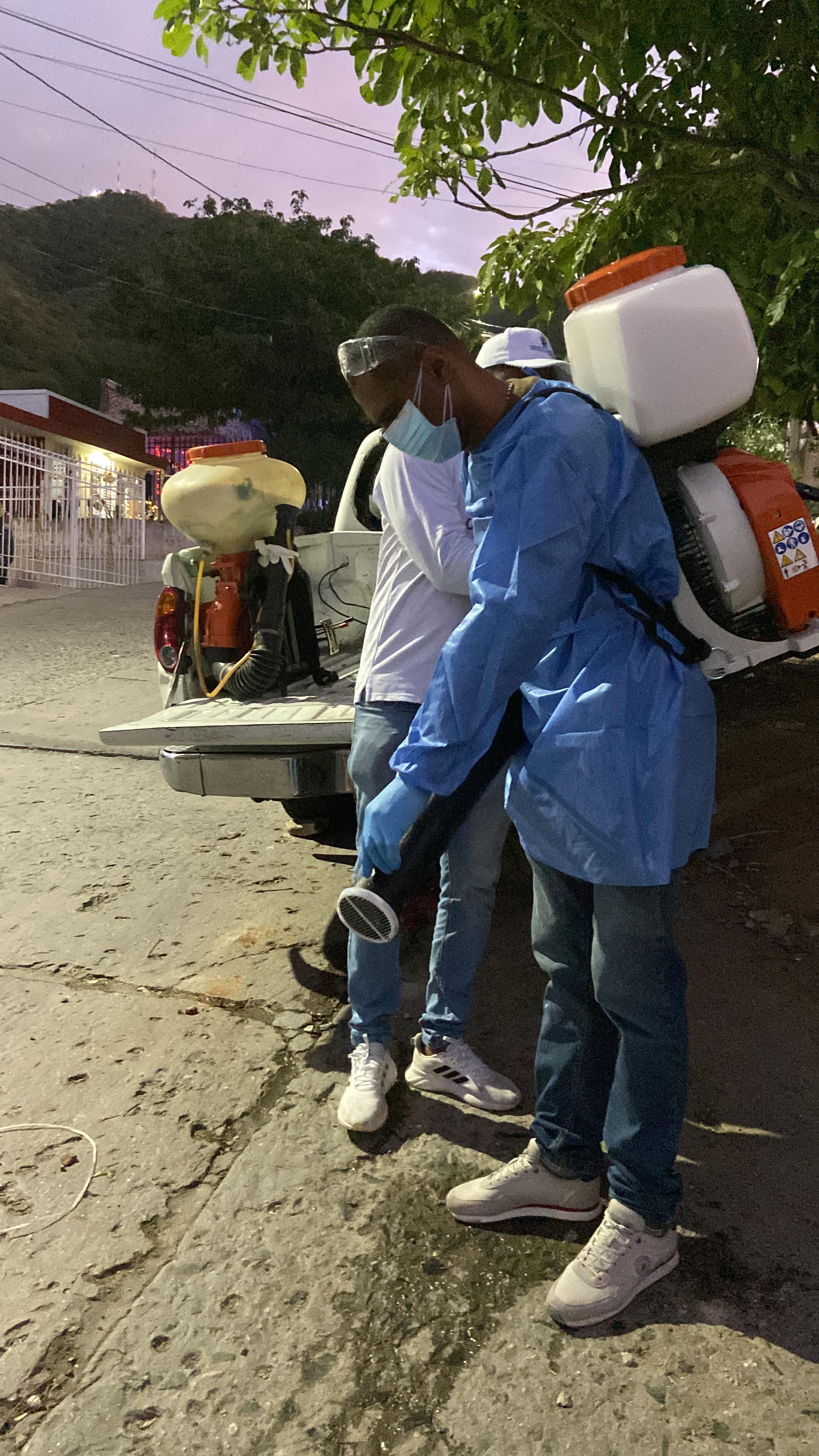 Alcaldía Distrital intensifica fumigación en vías principales para contrarrestar el dengue