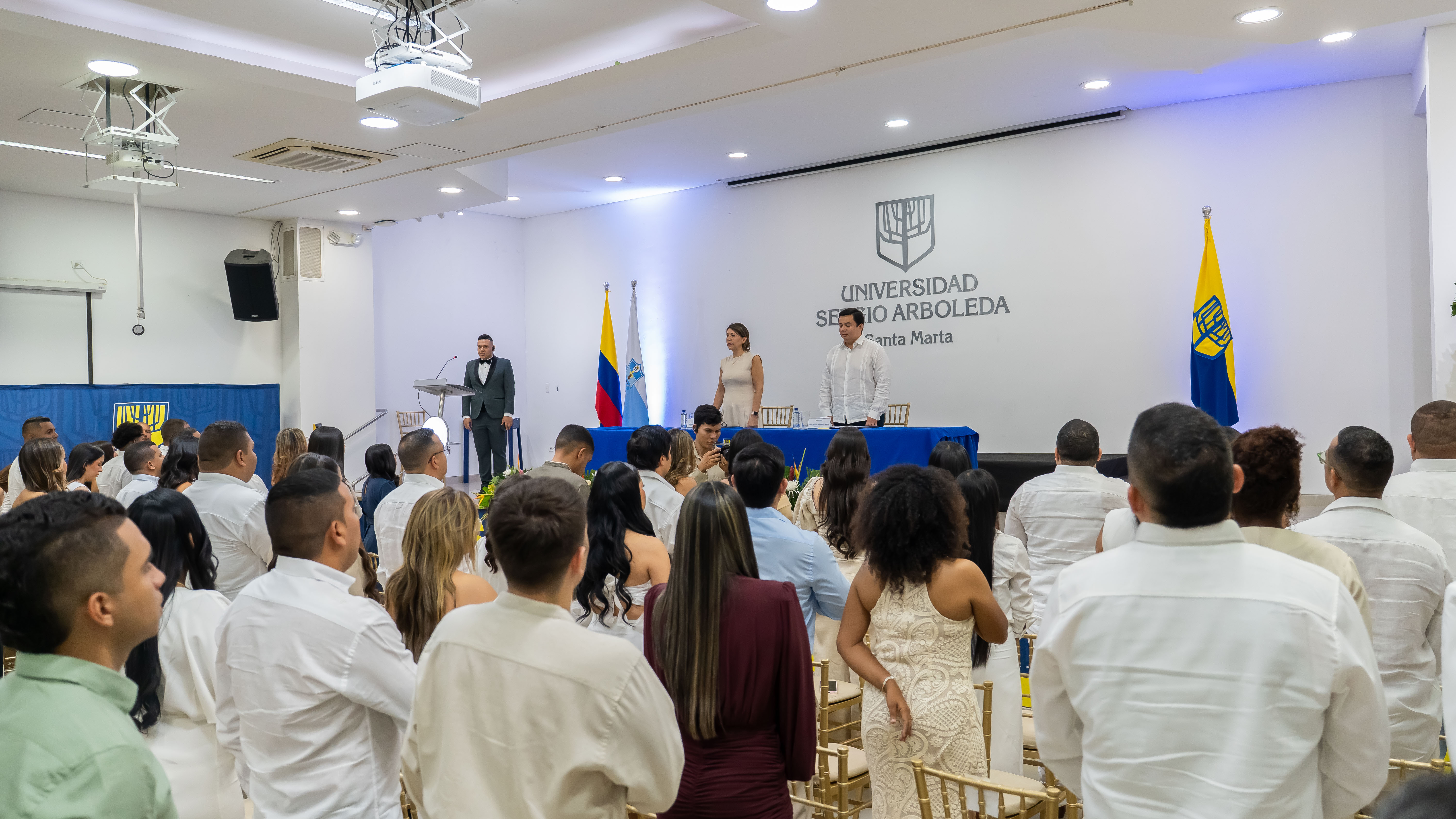 La Sergio otorgó 180 títulos a especialistas y magister