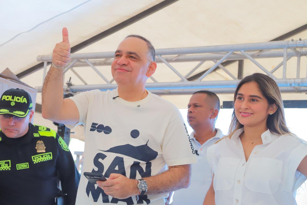 Alcalde Carlos Pinedo Cuello anuncia pavimentación de vías en el barrio Juan XXIII