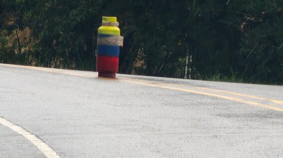 Detonan de forma controlada cilindro con explosivos en la vía Cali- Buenaventura