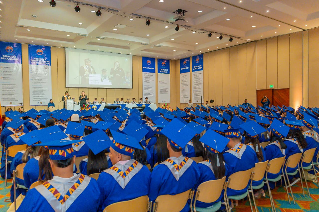 Unimag: Cerramos el 2025 con 399 graduados del centro de posgrados