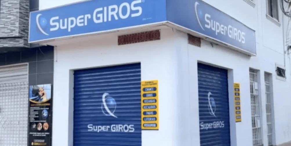 Fueron cuatro los delincuentes armados en moto se llevaron más de 25 millones de pesos en atraco a recaudador de Súper Giros cerca al aeropuerto Simón Bolívar