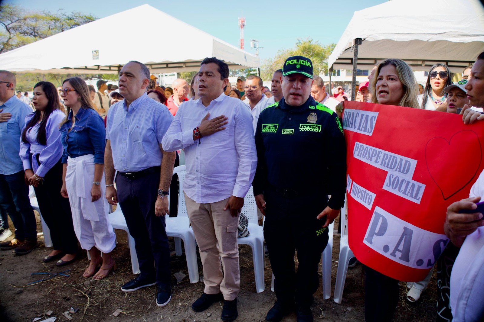 Gobierno de Carlos Pinedo Cuello entrega lote para construcción de Punto de Abastecimiento Solidario en el sector del Mercado Público