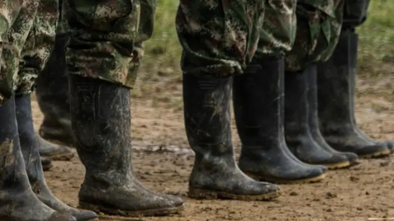 Dos muertos y tres desaparecidos dejan combates entre Ejército y disidencias Calarcá en Vistahermosa