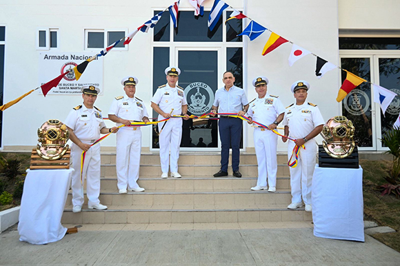 La Armada Nacional en Santa Marta se dota de una cámara hiperbárica para su Estación de Buceo y Salvamento