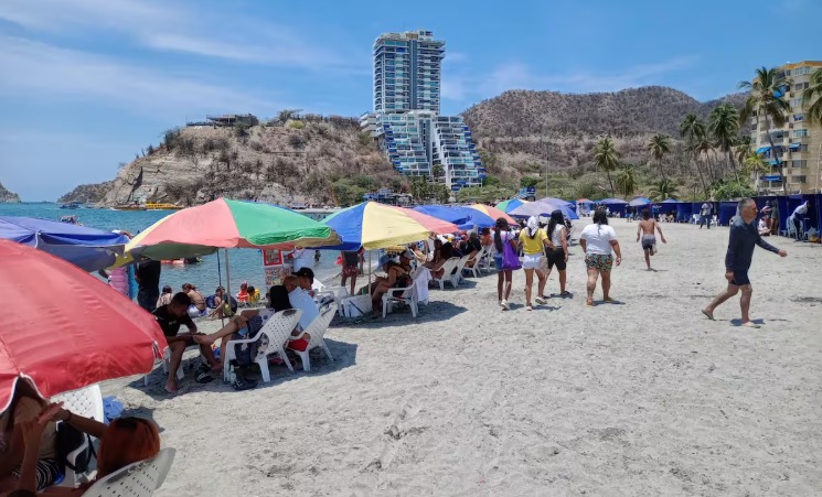 Reiteran la existencia de una falsa Secretaría de Gobierno que autoriza ventas ambulantes y estacionarios en El Rodadero