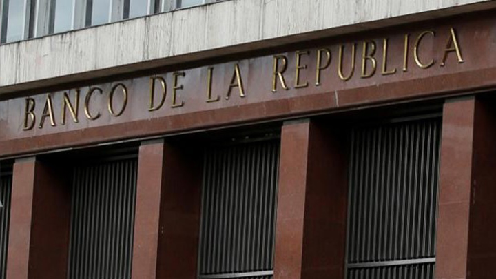 La Junta Directiva del Banco de la República decidió por mayoría incrementar en 100 puntos básicos (pbs) la tasa de interés de política monetaria a 10,25%