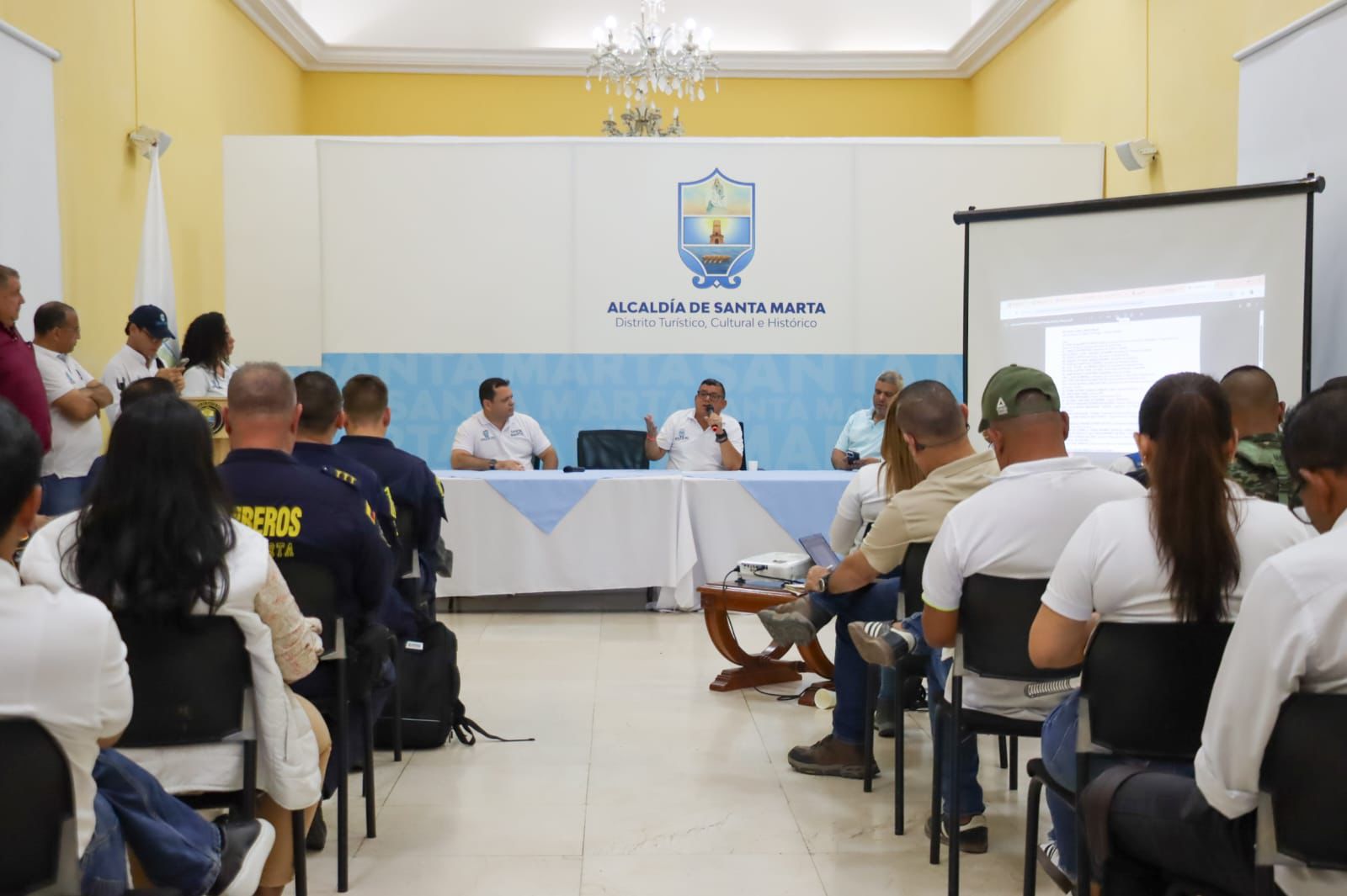 Gobierno de Carlos Pinedo declara Calamidad Pública tras emergencias ocasionadas por intensas lluvias