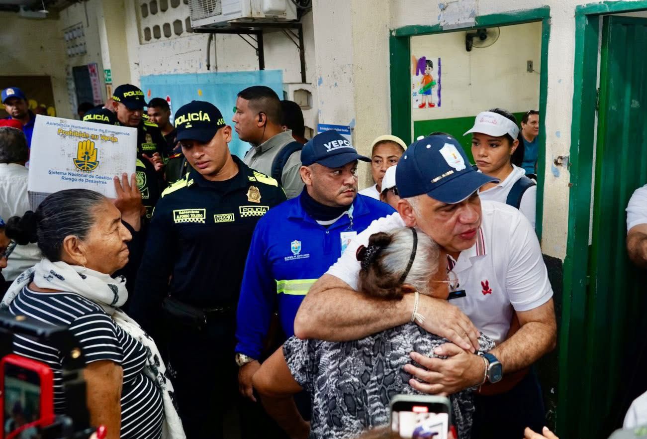 Alcaldía de Carlos Pinedo atiende integralmente a familias que perdieron seres queridos durante la emergencia