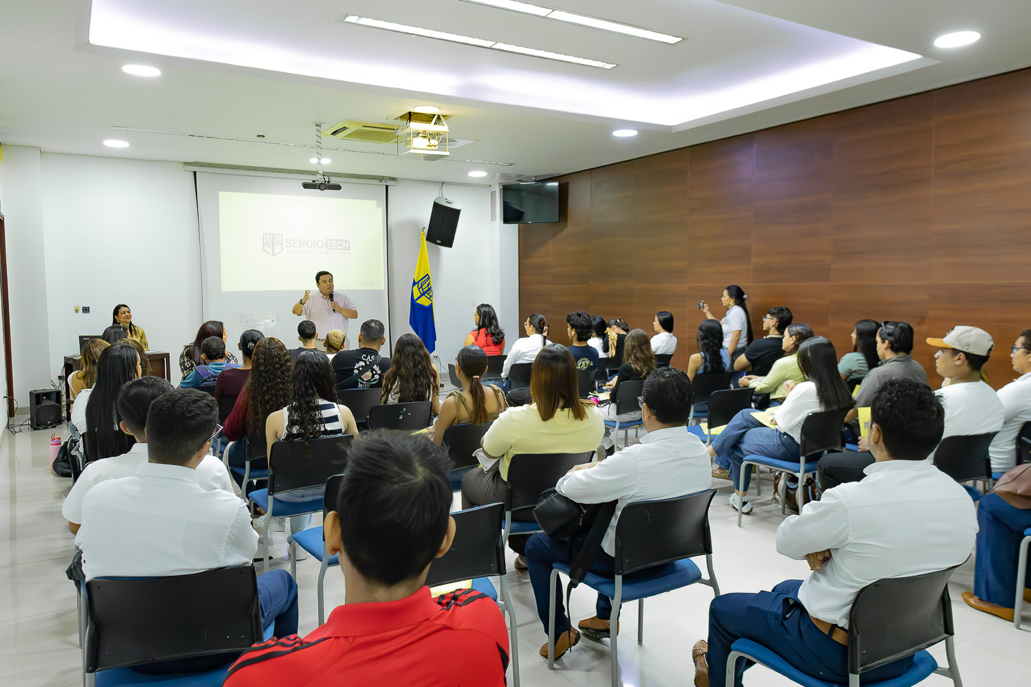 La Escuela Técnica Sergio Arboleda inició sus clases con más de 30 estudiantes