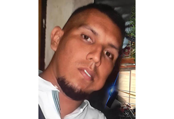 Cobra diario fue asesinado a tiros anoche en la vuelta del cauca en el sector especial de Gaira