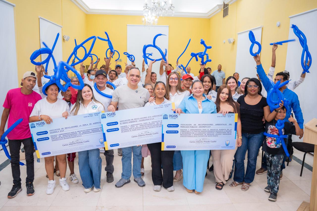 Alcalde Carlos Pinedo dignifica a los recicladores con inversión de más de $1.300 millones